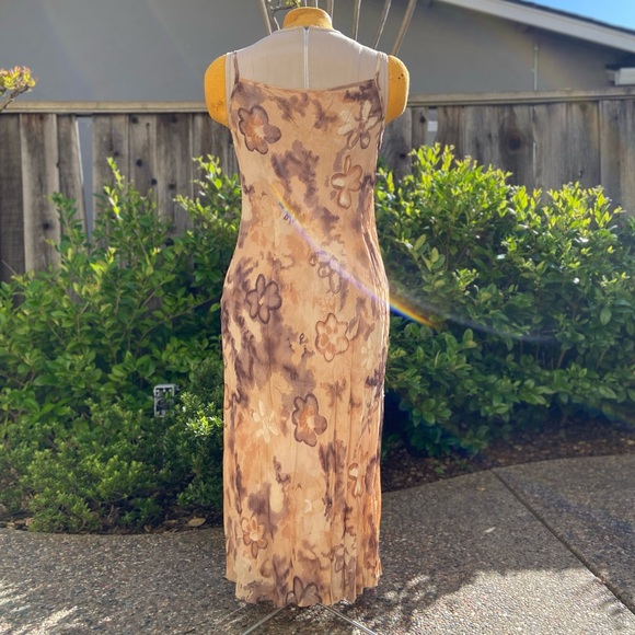 Benjamin A | Y2K Tan Cowl Neckline Maxi Dress - Picture 3 of 8